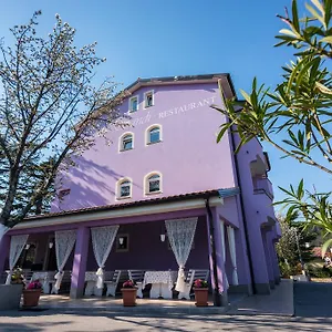 Sandi - Free Parking Hotel